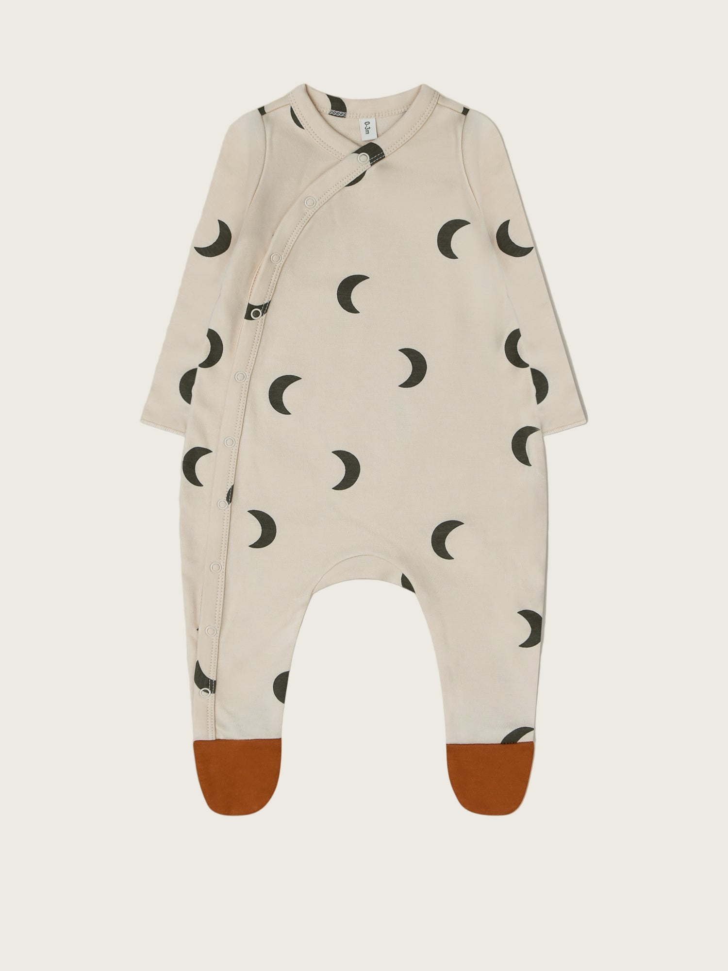 Desert Midnight Suit with contrast feet