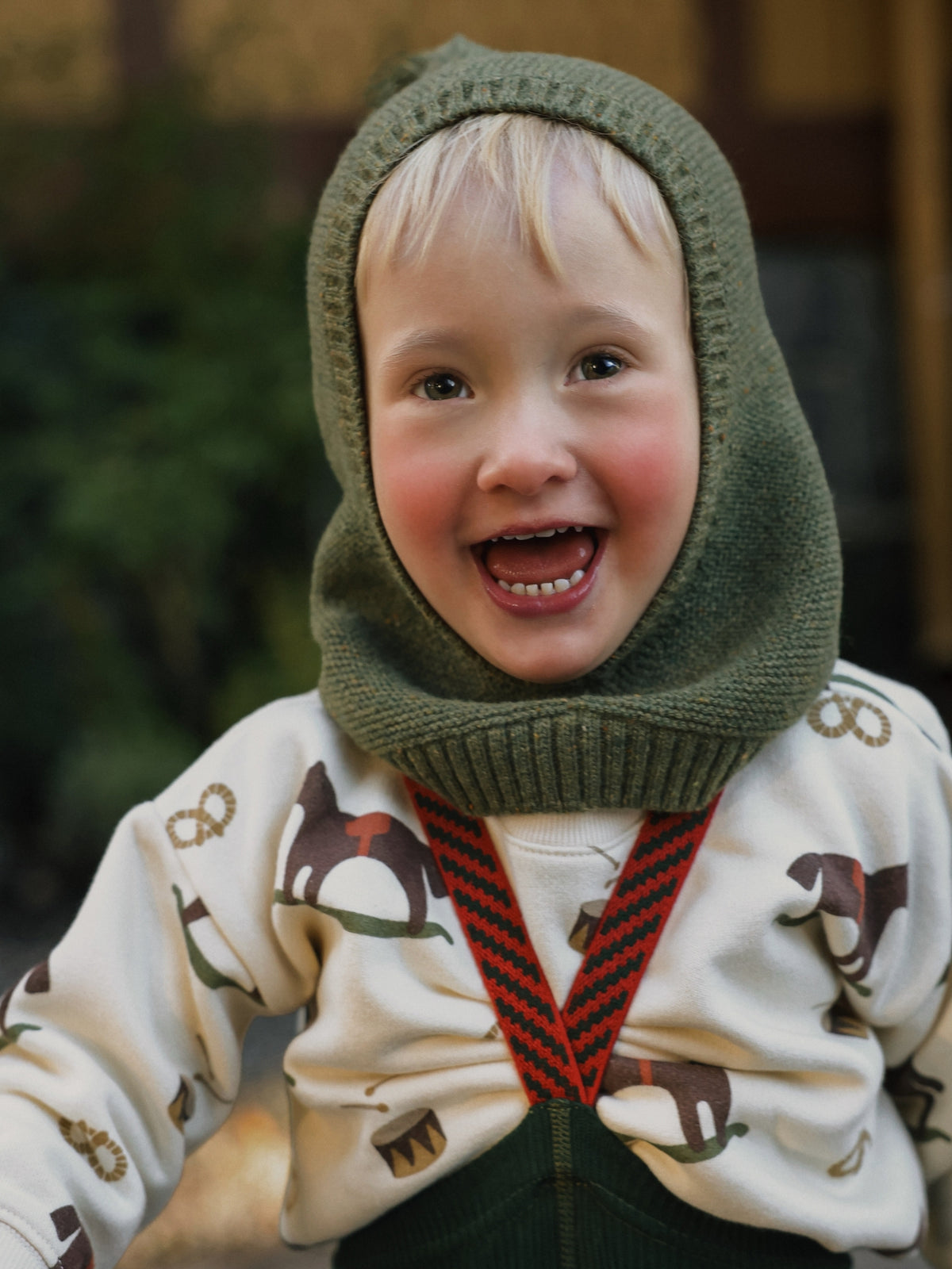 Rockinghorse Parade Sweatshirt & Green Tights