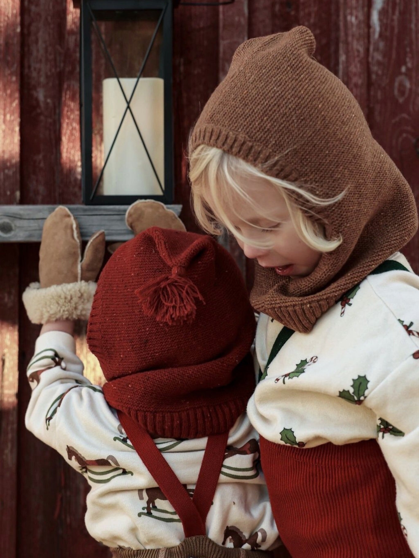 Acorn Brown Tights with Maple Leaf Braces