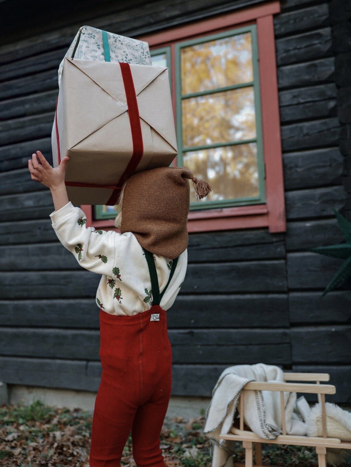 Maple Leaf Tights with Dark Forest Green Braces