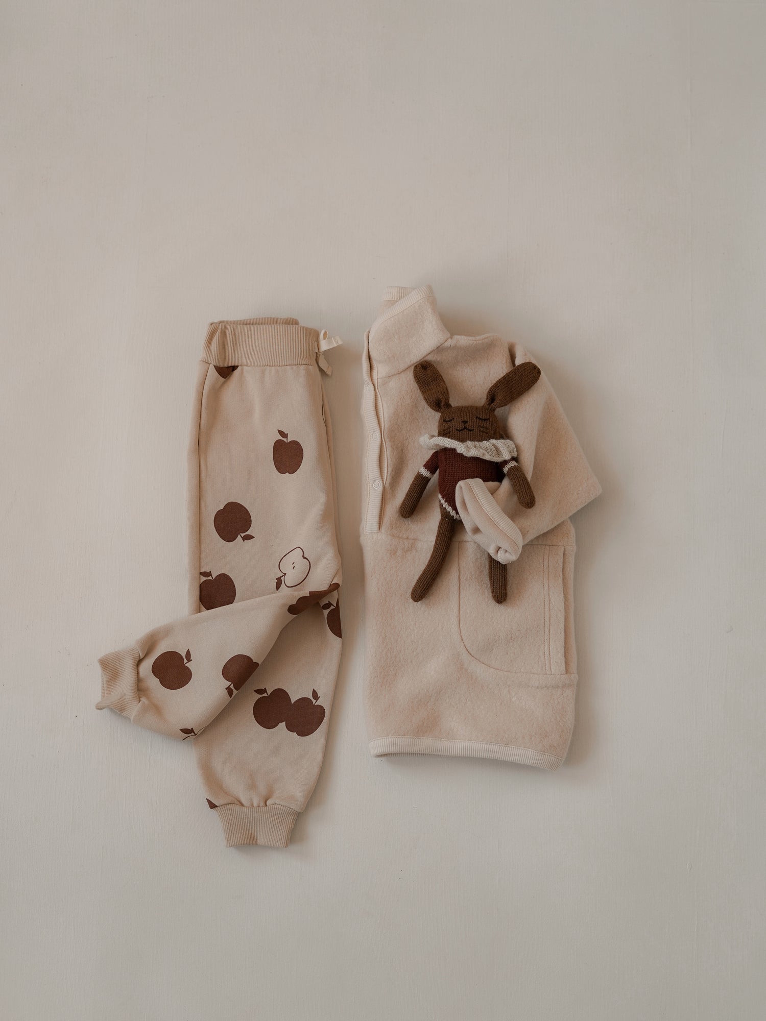 Cinnamon Apple Orchard Sweatpants