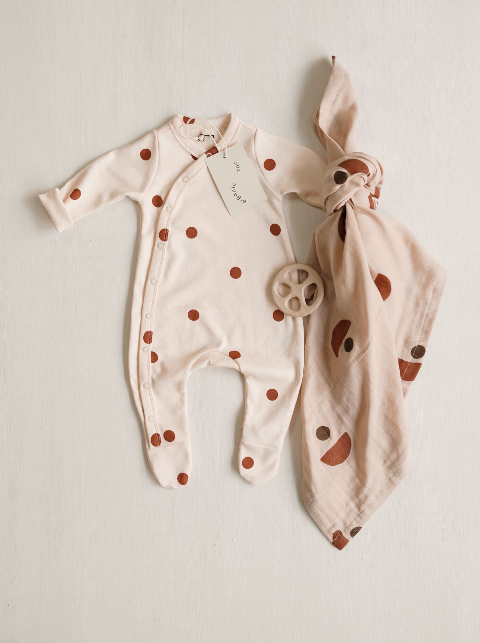 Organic Cotton Baby grows, Bodies and Playsuits | Organic Zoo