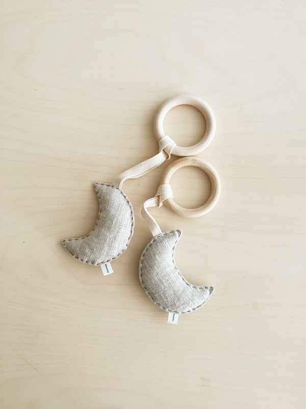 Linen Moon Teether With Wooden Ring 