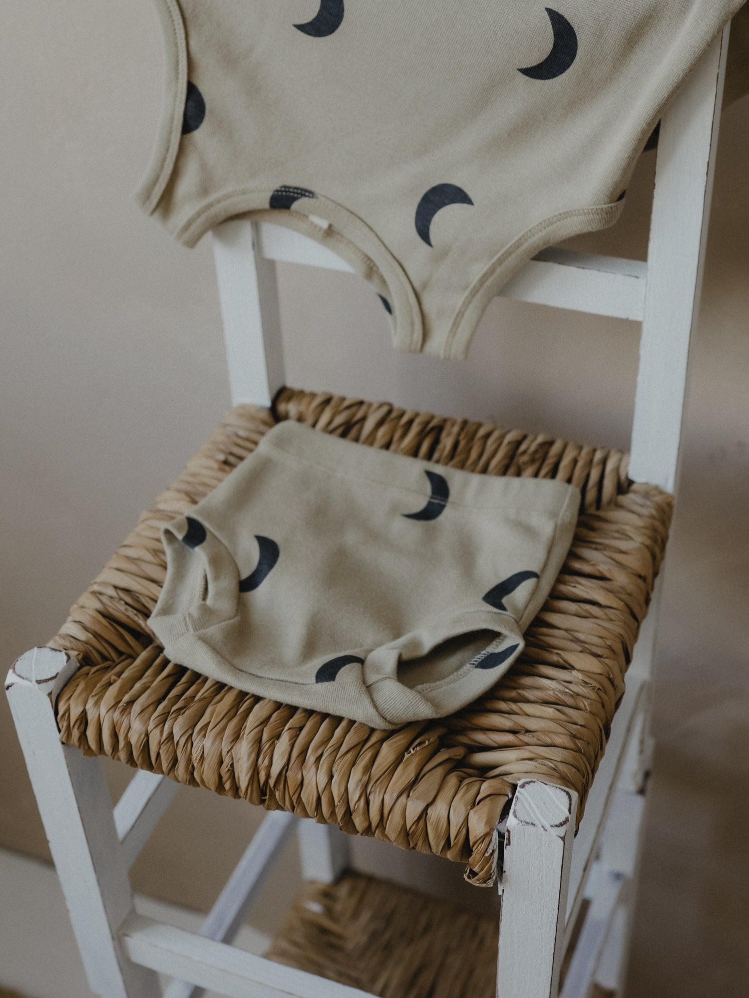 dusky midnight print shortie on woven seat