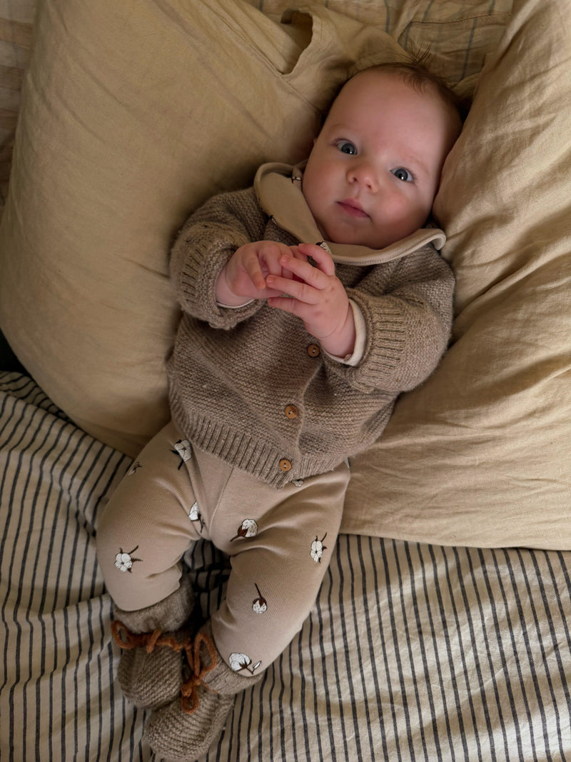 Cottonfield pattern leggings with oatmeal wool cardigan and booties