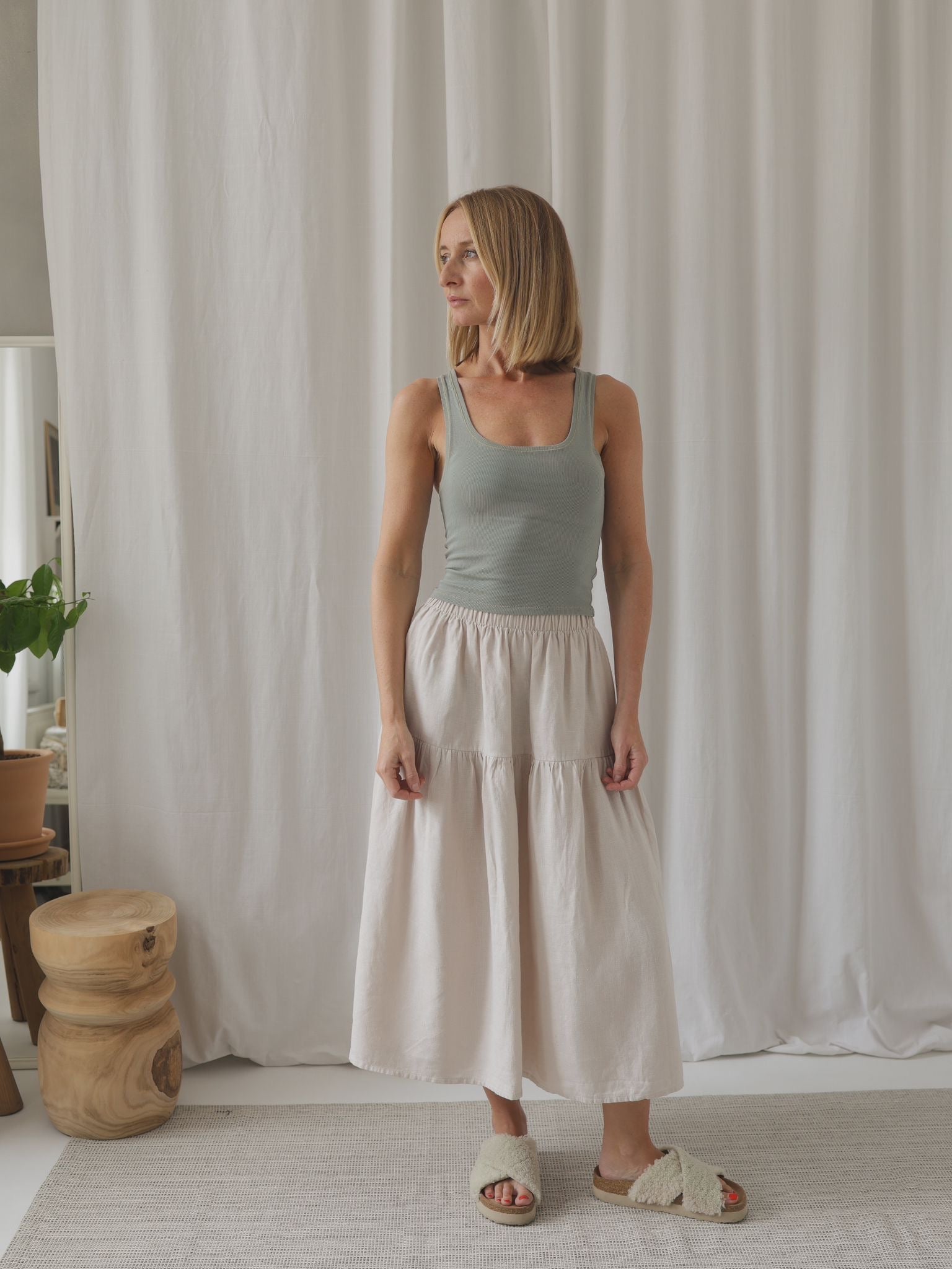 Women's Ceramic White Linen Skirt