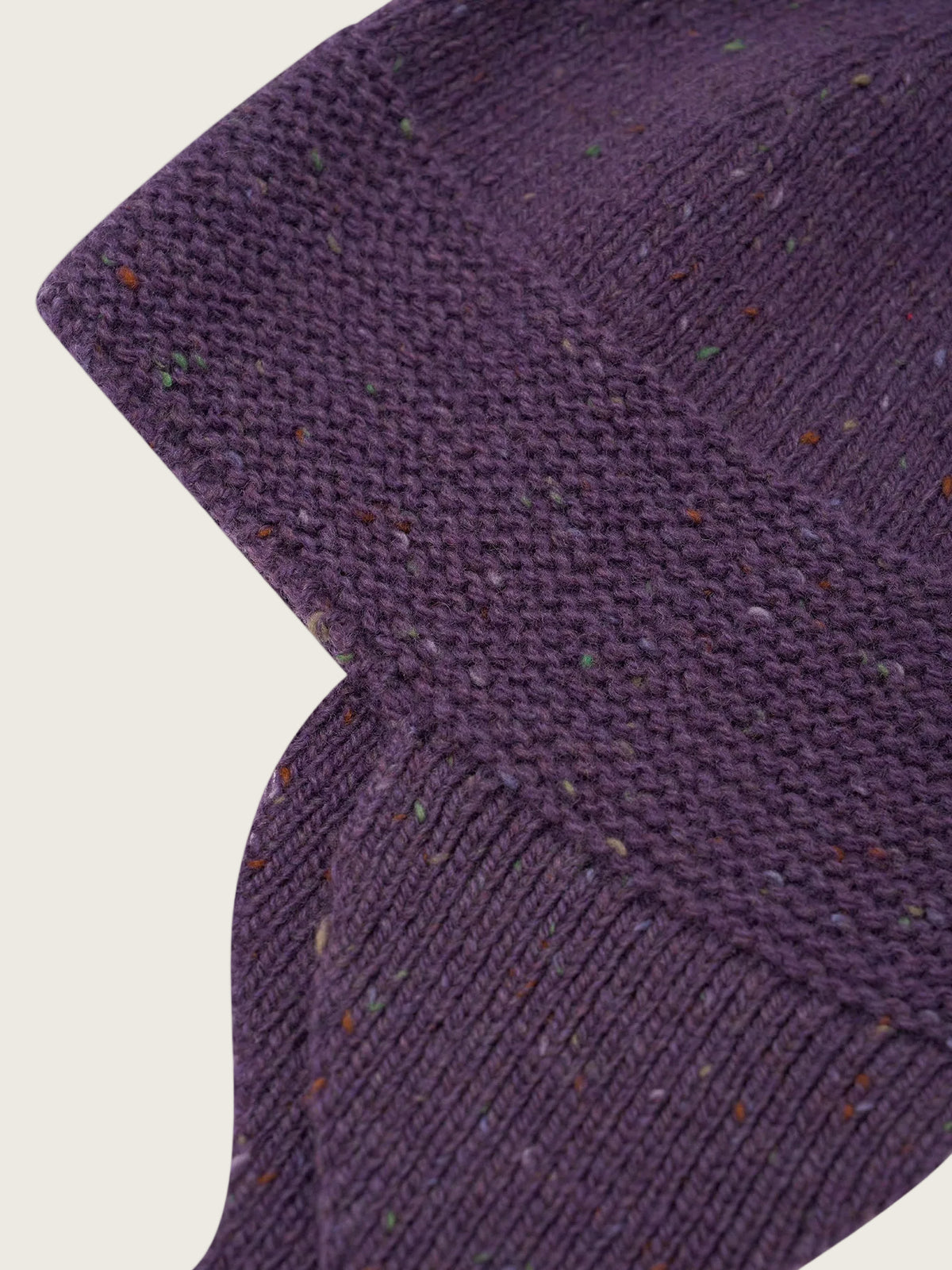 Fig contrast Tassel Hat