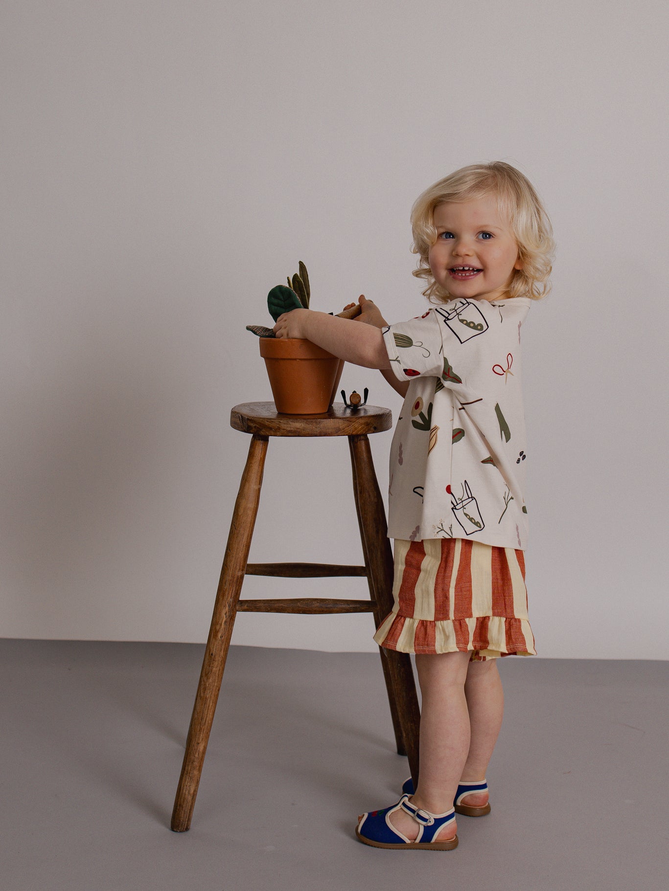 Tomato Stripes Frill Shorts