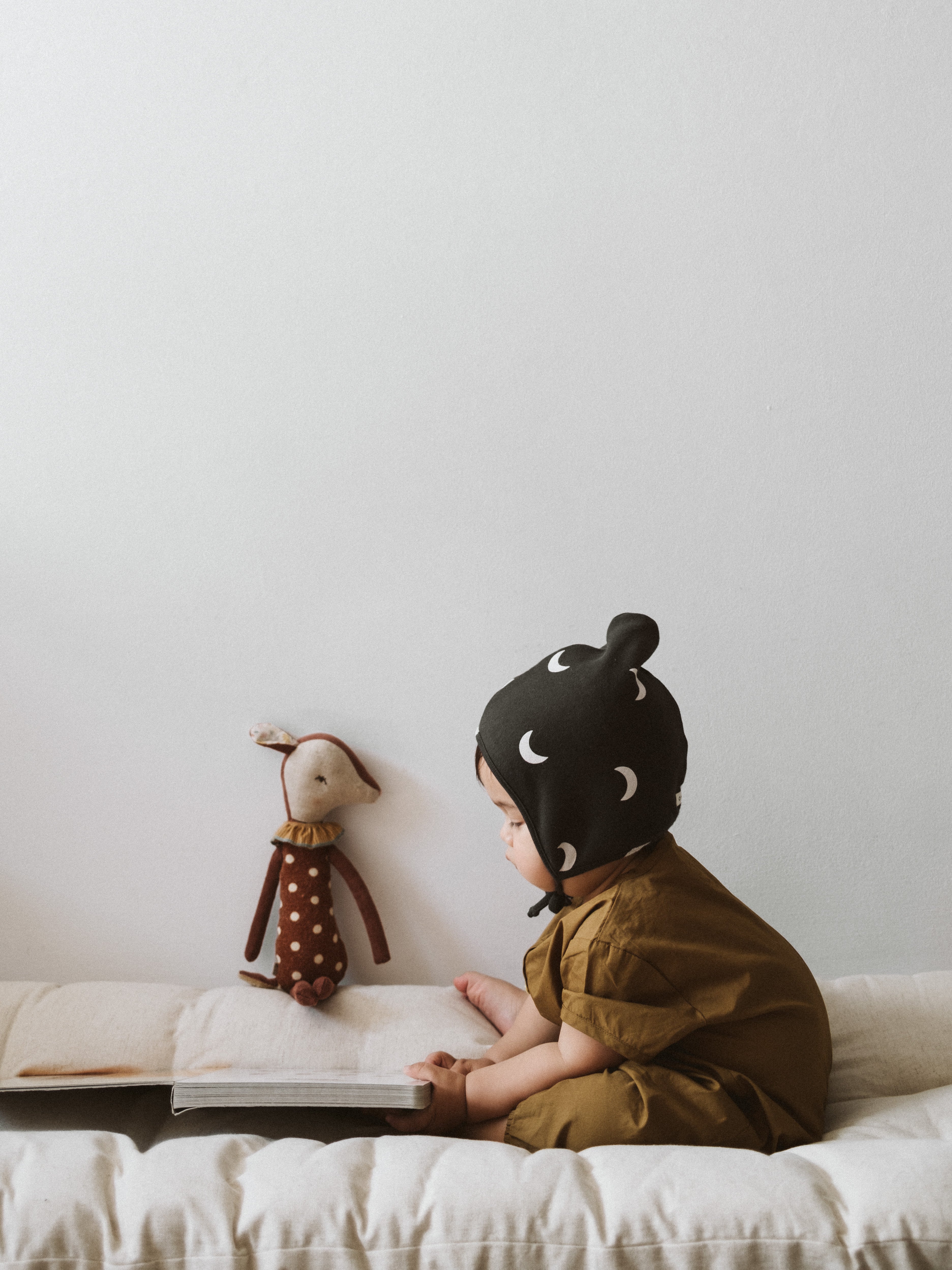 Black Midnight Pixie Bonnet