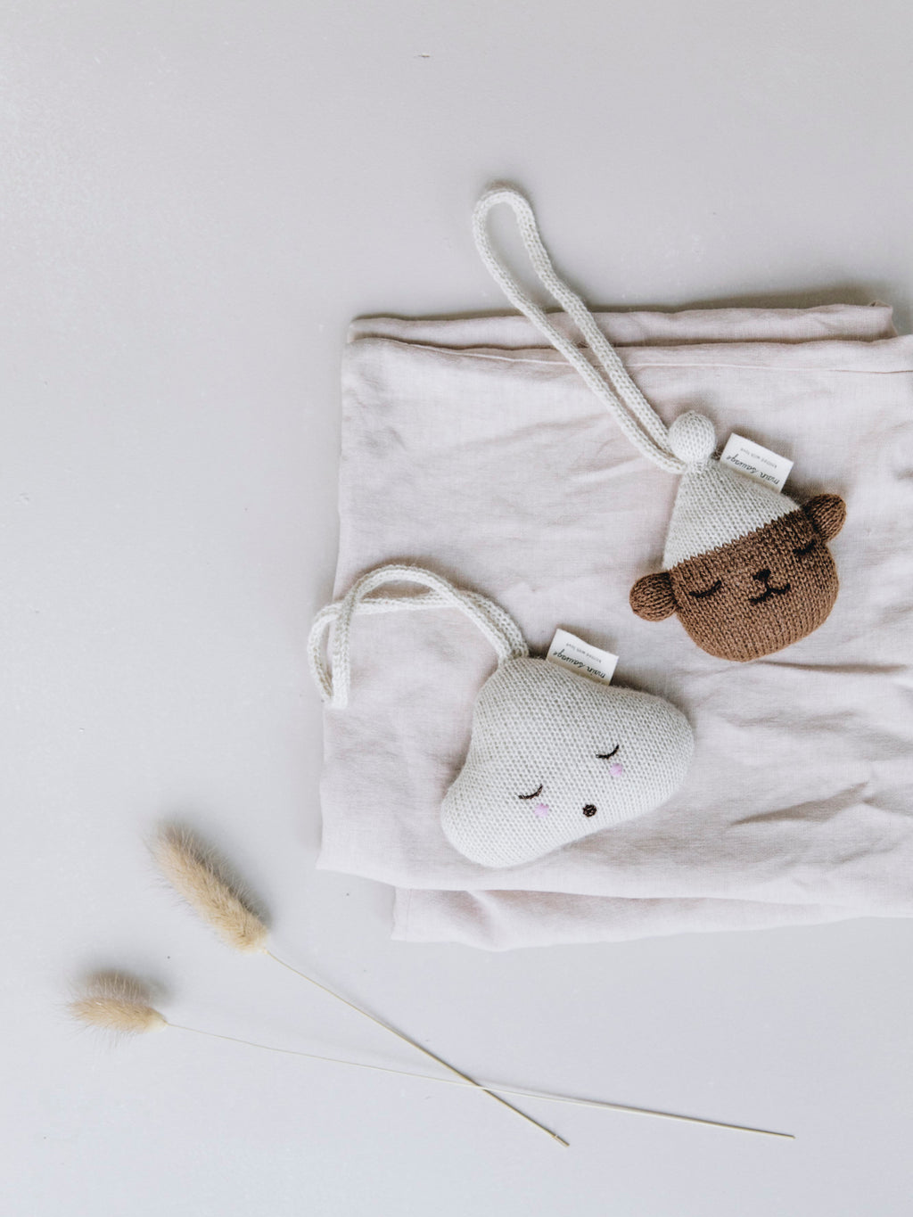 Cloud Hanging Rattle | Organic Zoo
